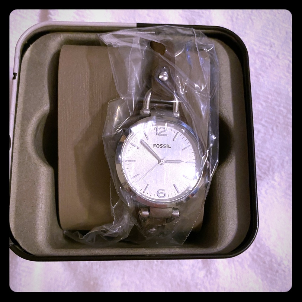 Fossil watch brand new